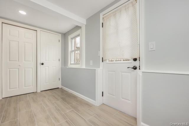 #14 photo, 70 E Minerva Road, 東長島 Lindenhurst , NY 11757