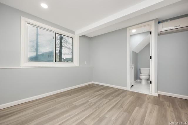 #16 photo, 70 E Minerva Road, 東長島 Lindenhurst , NY 11757