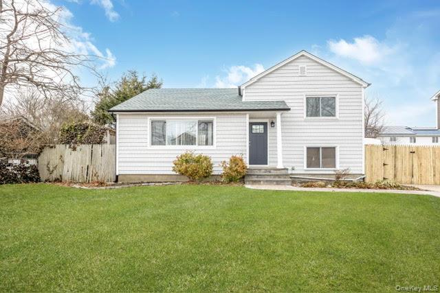 #2 photo, 70 E Minerva Road, 東長島 Lindenhurst , NY 11757