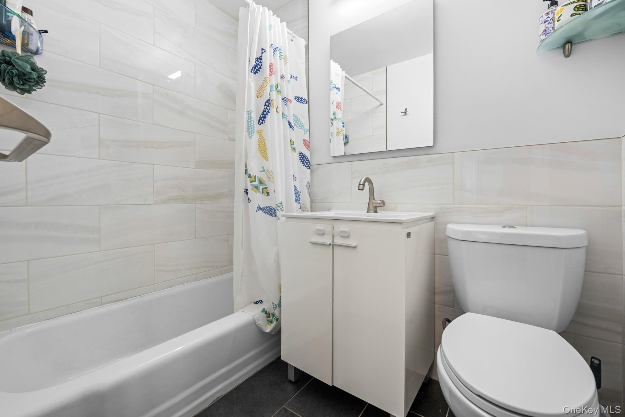 #9 photo, 84-20 153rd Avenue, Howard Beach , NY 11414