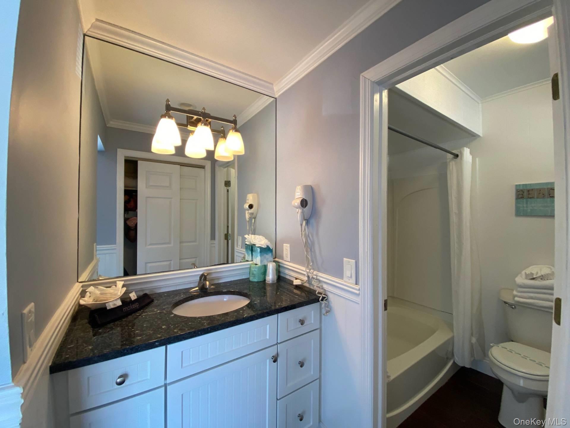 #4 photo, 727 Old Montauk Highway, Montauk , NY 11954