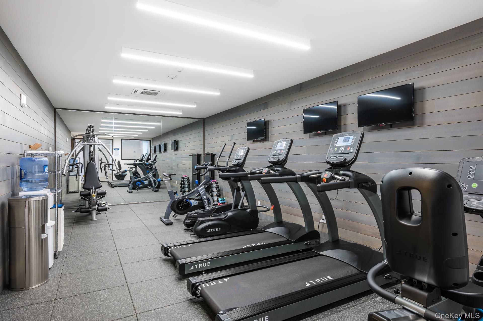 #9 photo, 727 Old Montauk Highway, Montauk , NY 11954