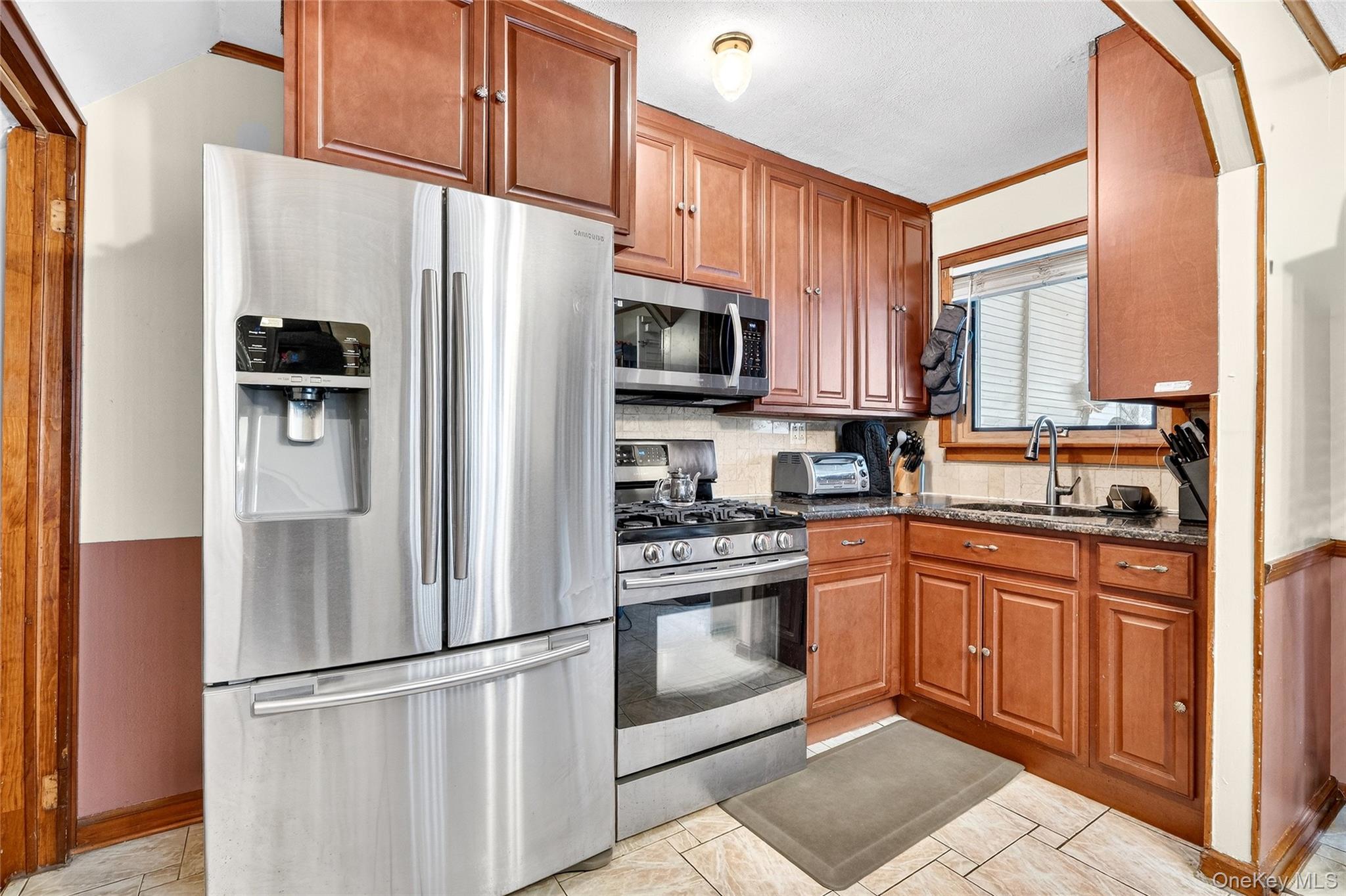 #17 photo, 3062 Harding Avenue, 布朗士 Bronx , NY 10465