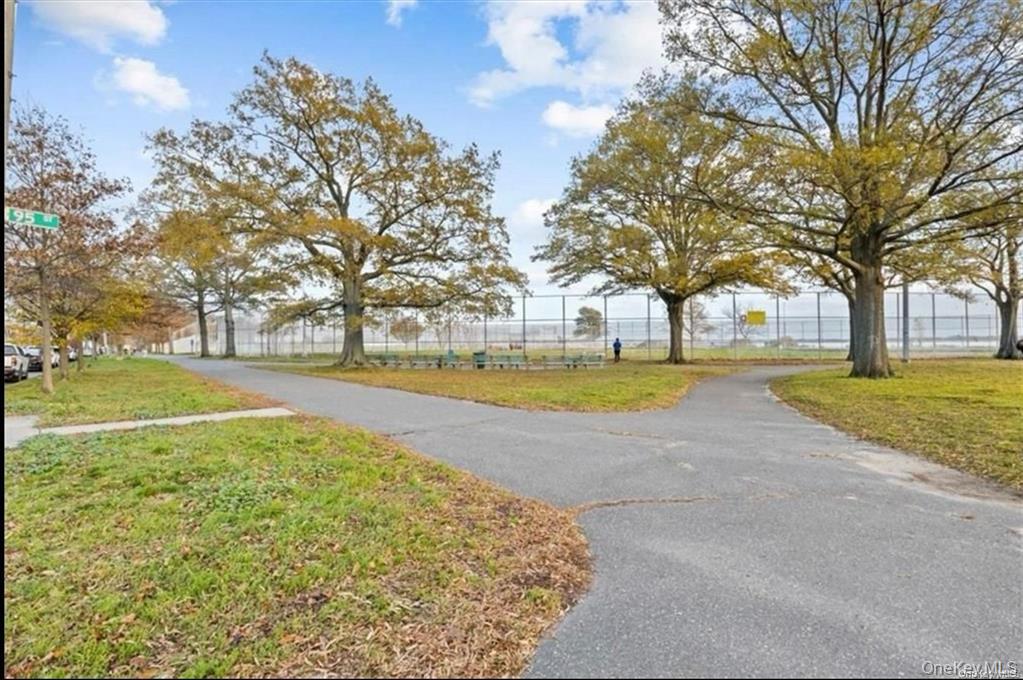 #2 photo, 9505 165th Avenue, Куинс ‖ Howard Beach , NY 11414