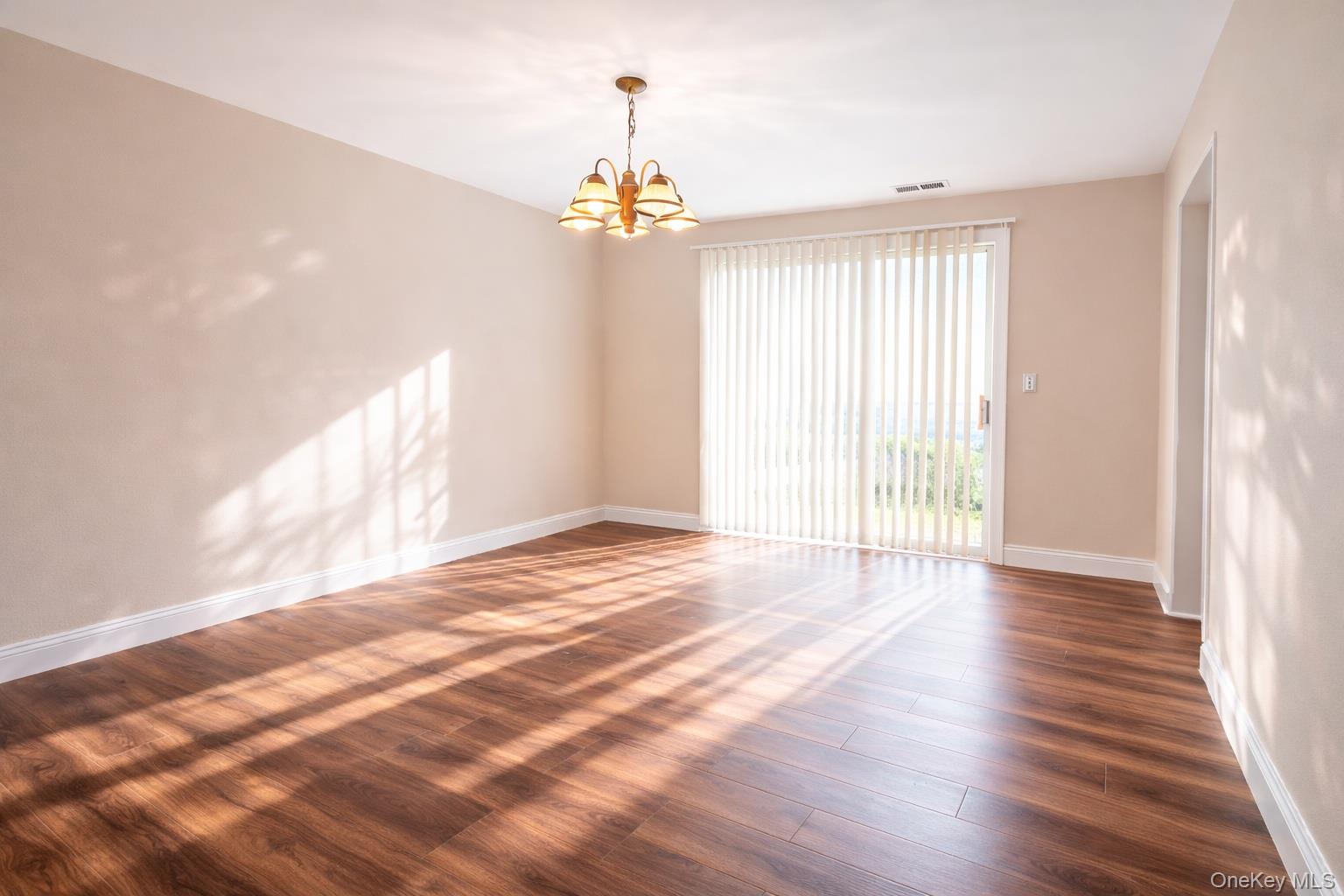 #6 photo, 256 Quassaick Avenue, New Windsor , NY 12553