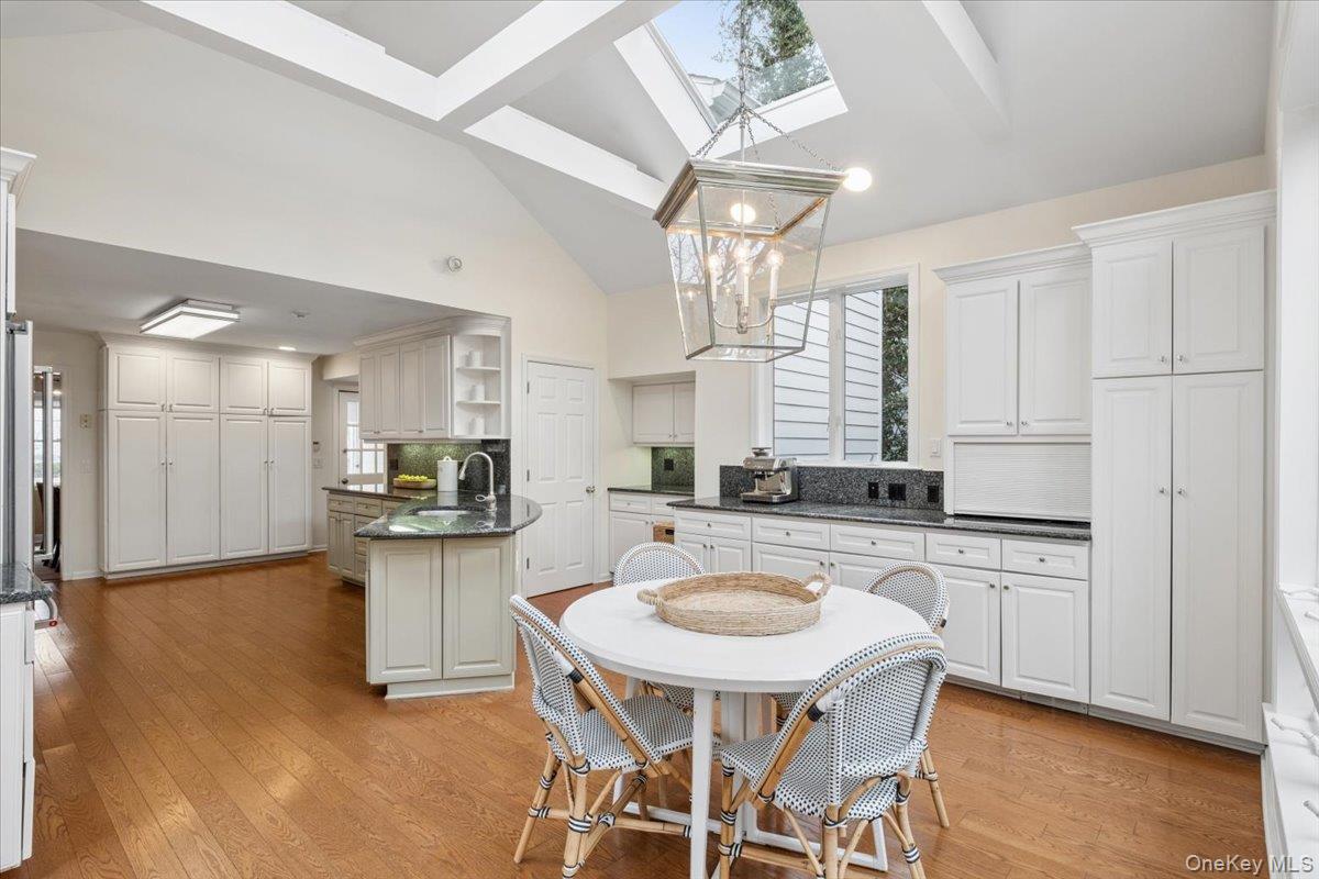 #12 photo, 6 Rockwood Drive, Larchmont , NY 10538