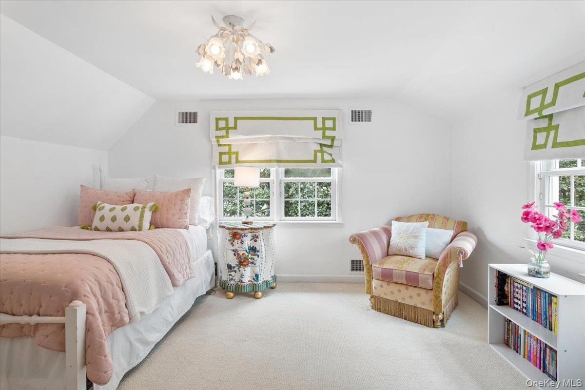 #20 photo, 6 Rockwood Drive, Larchmont , NY 10538