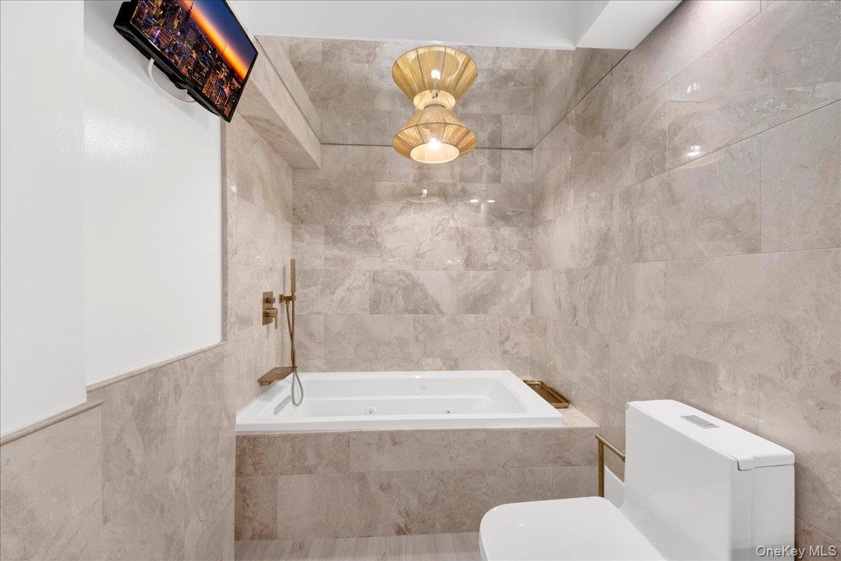 #16 photo, 500 High Point Drive, Hartsdale , NY 10530