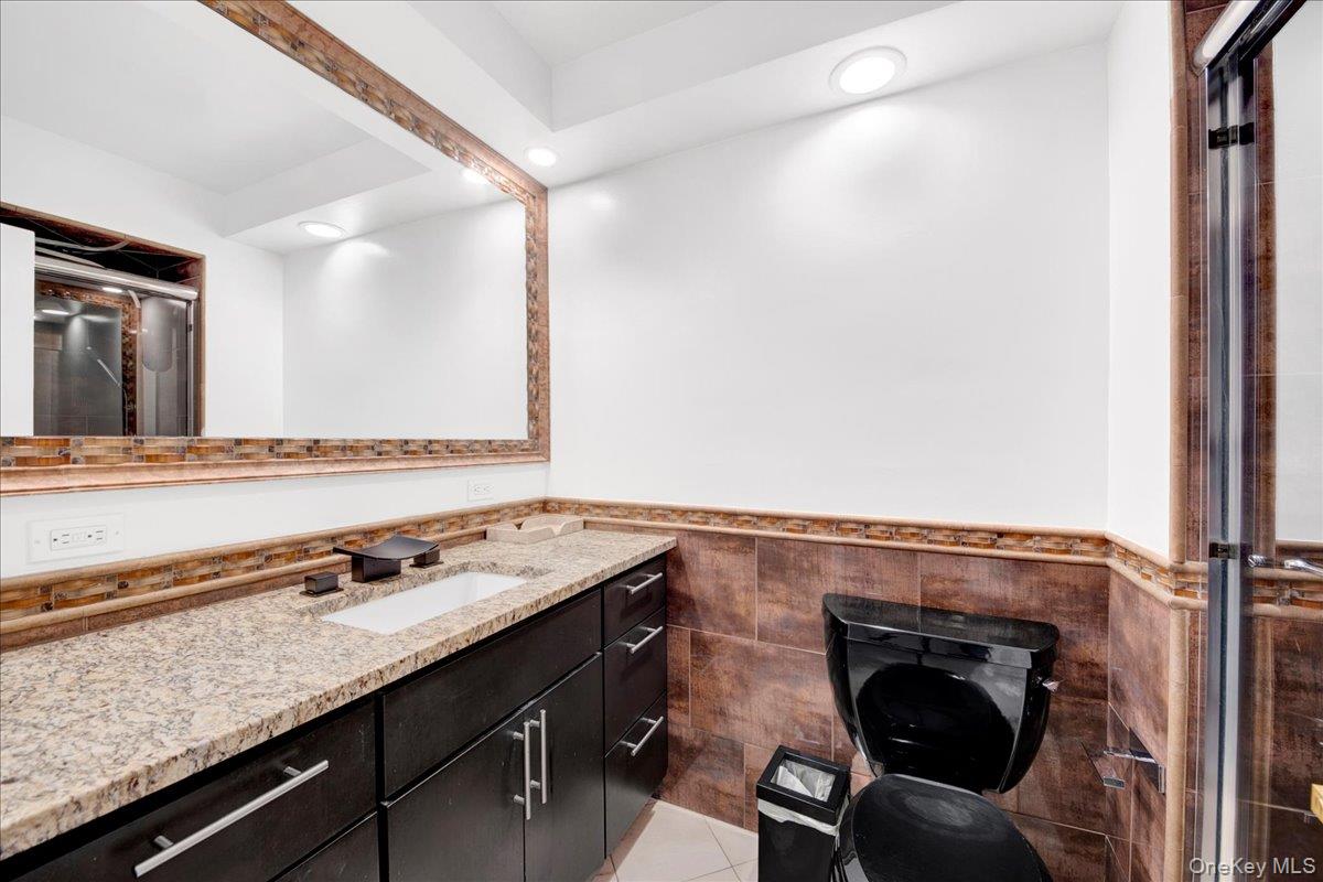 #19 photo, 500 High Point Drive, Hartsdale , NY 10530