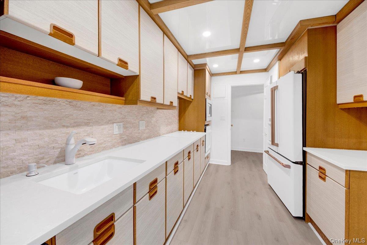 #5 photo, 500 High Point Drive, Hartsdale , NY 10530