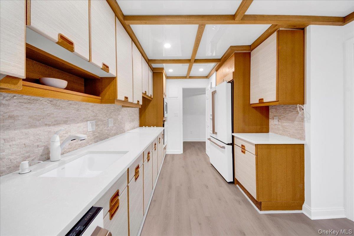 #6 photo, 500 High Point Drive, Hartsdale , NY 10530