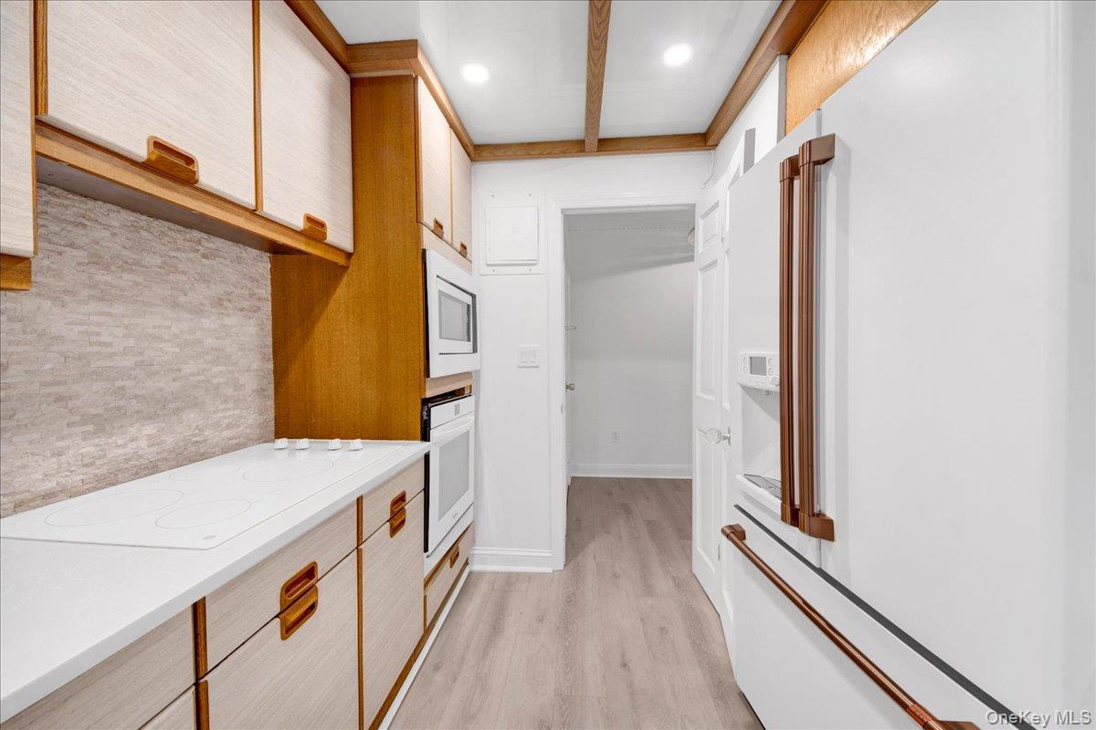 #7 photo, 500 High Point Drive, Hartsdale , NY 10530