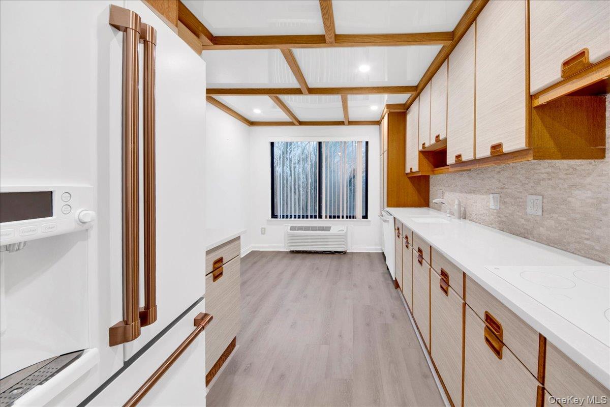 #8 photo, 500 High Point Drive, Hartsdale , NY 10530