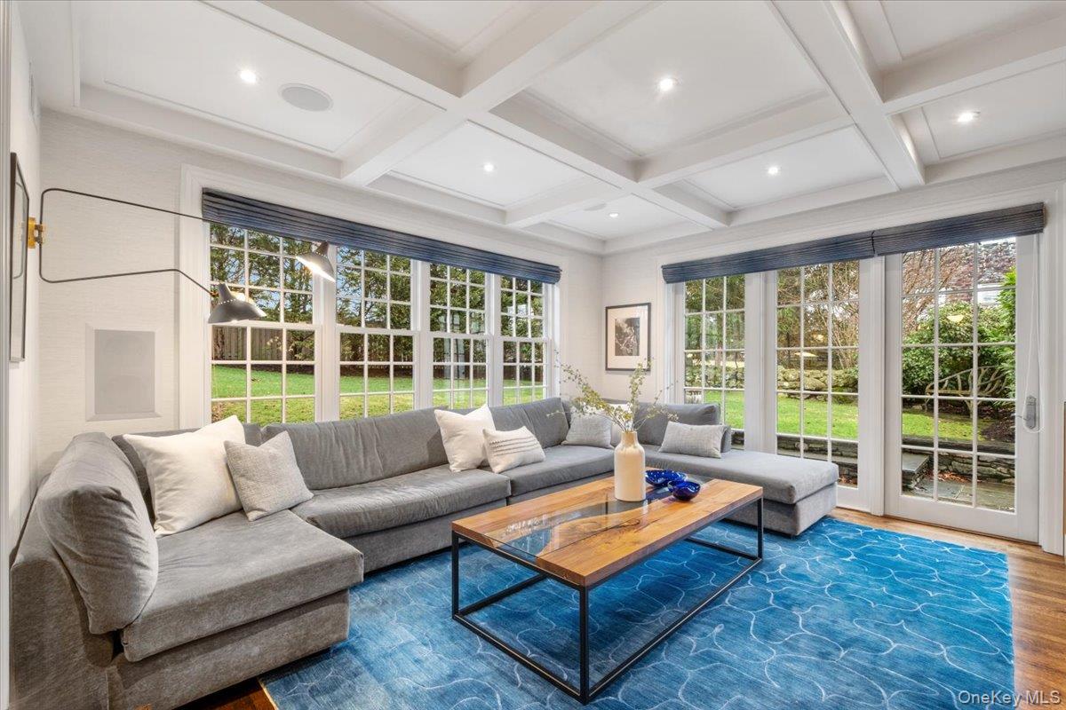 #18 photo, 7 Meadow Place, Larchmont , NY 10538