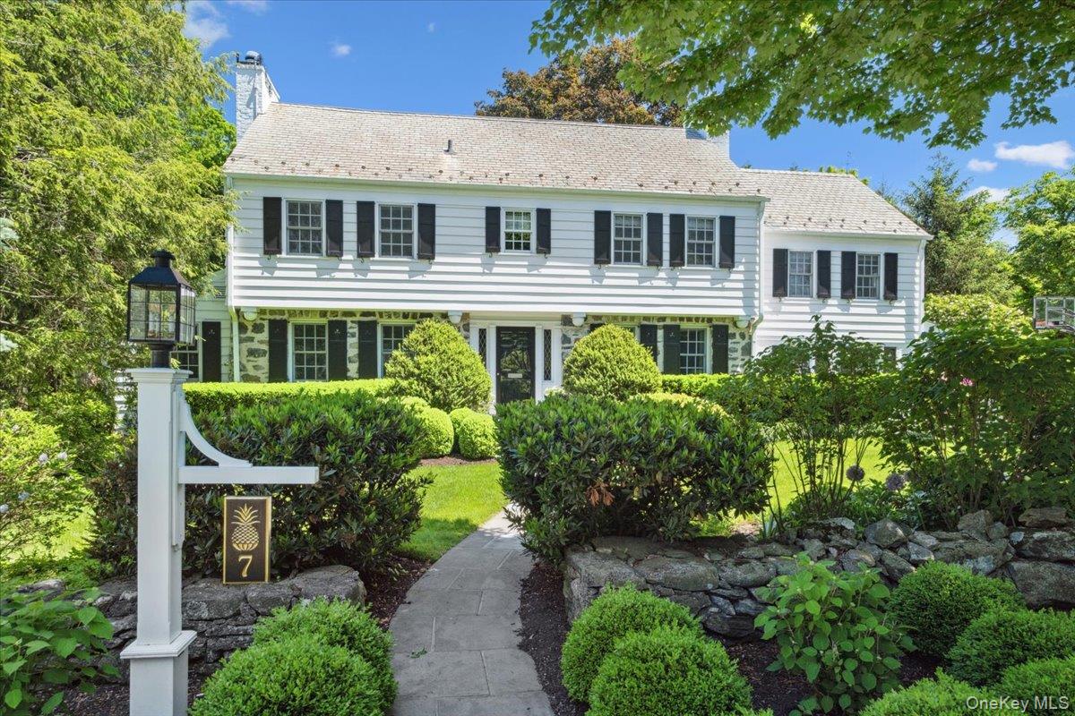 #2 photo, 7 Meadow Place, Larchmont , NY 10538