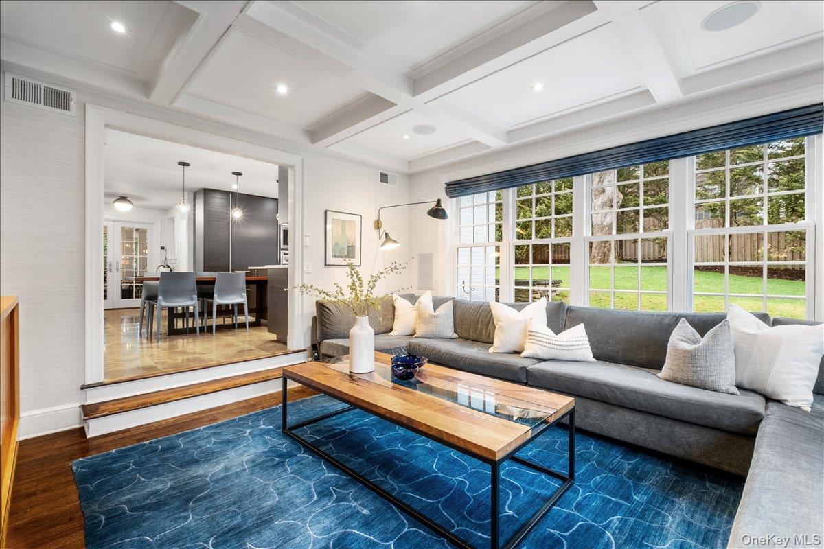 #20 photo, 7 Meadow Place, Larchmont , NY 10538