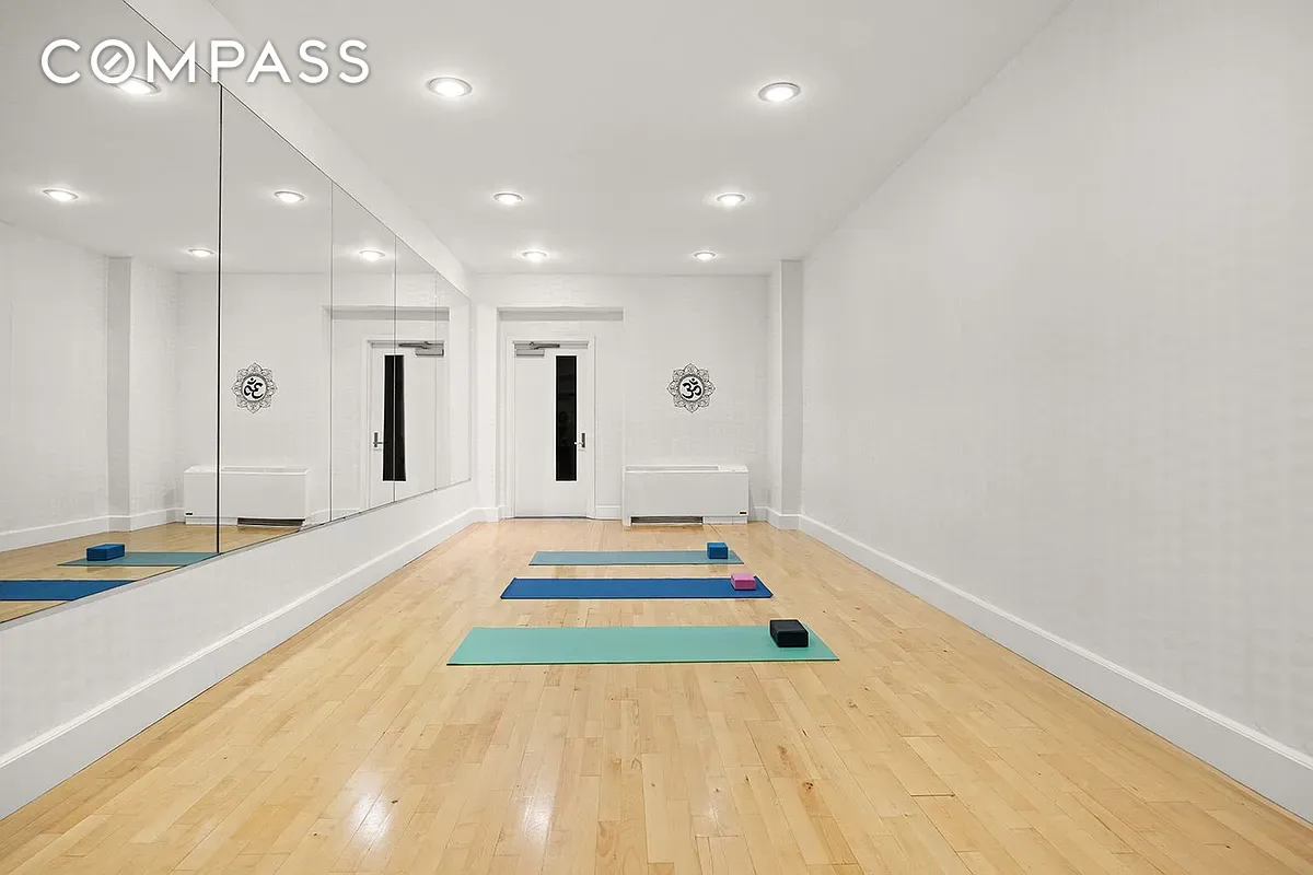 #16 photo, 360 Furman Street, Brooklyn Heights , NY 11201