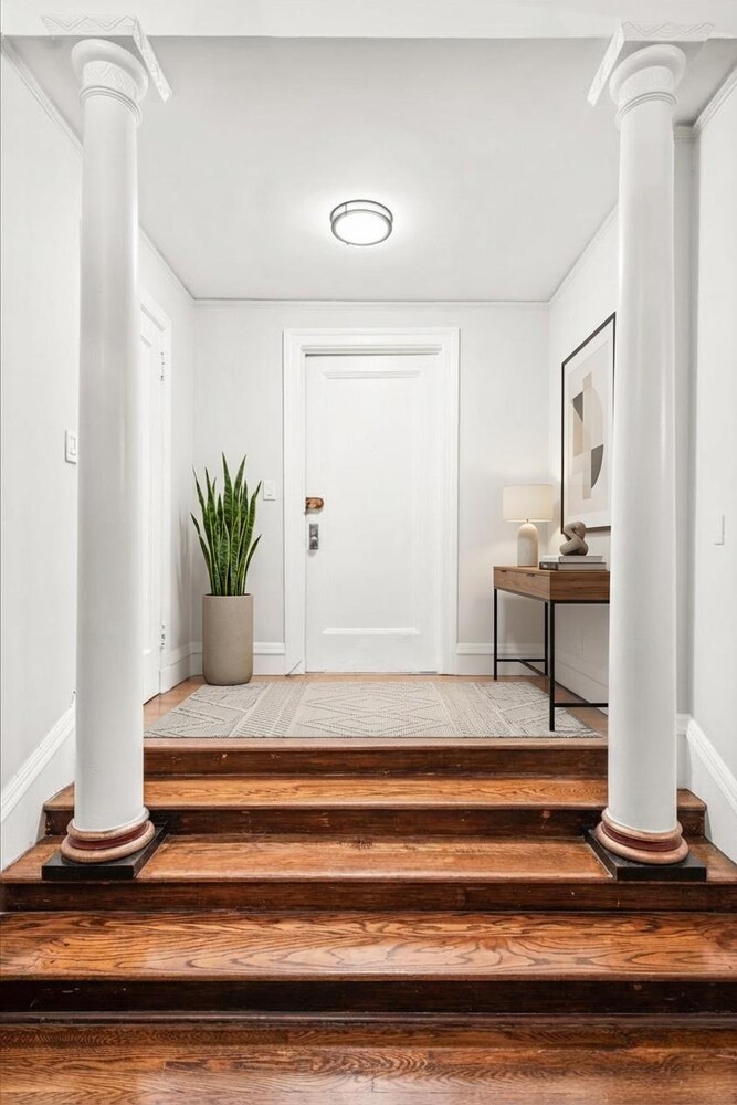 #7 photo, 1 W 67TH Street, मैनहटन Lincoln Square , NY 10023