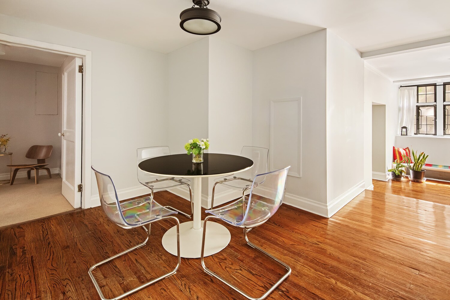 #8 photo, 1 W 67TH Street, मैनहटन Lincoln Square , NY 10023