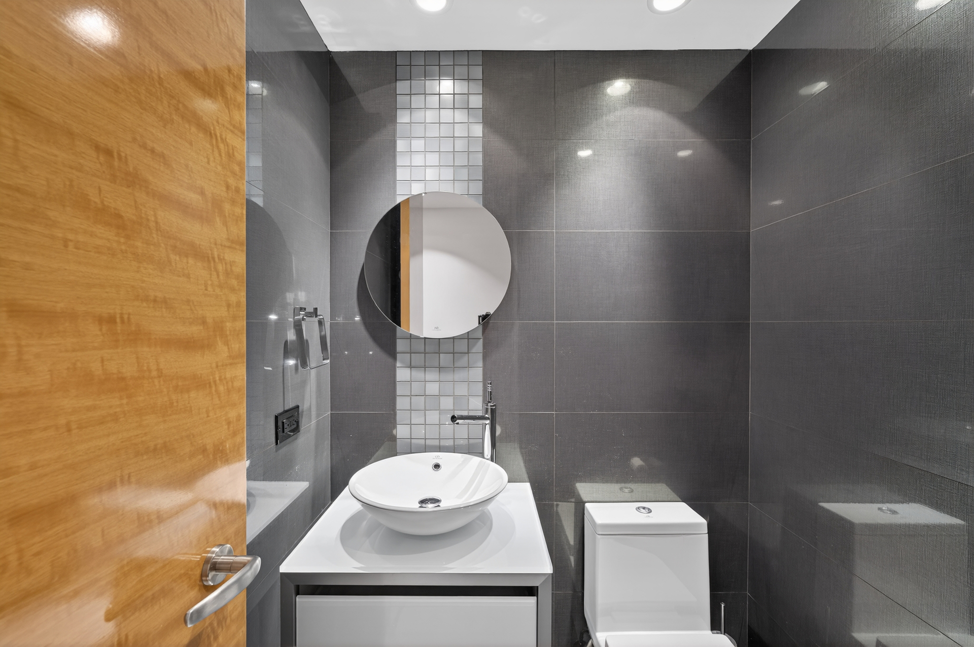 #15 photo, 146 W 57TH Street, Midtown , NY 10019