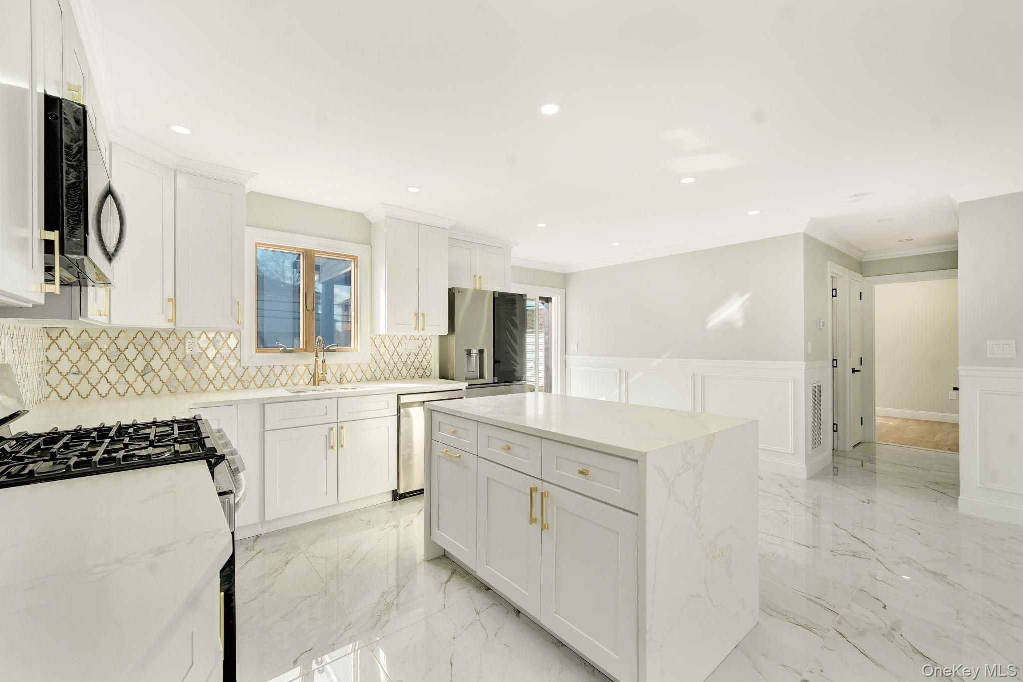 #13 photo, 9 Park, New Hyde Park , NY 11040