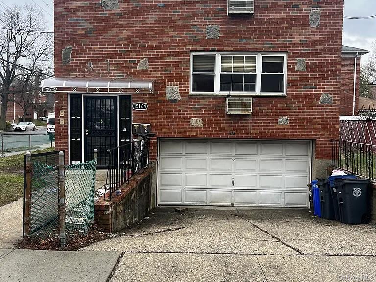 #1 photo, 15184 17th Road, व्हाइटस्टोन Whitestone , NY 11357