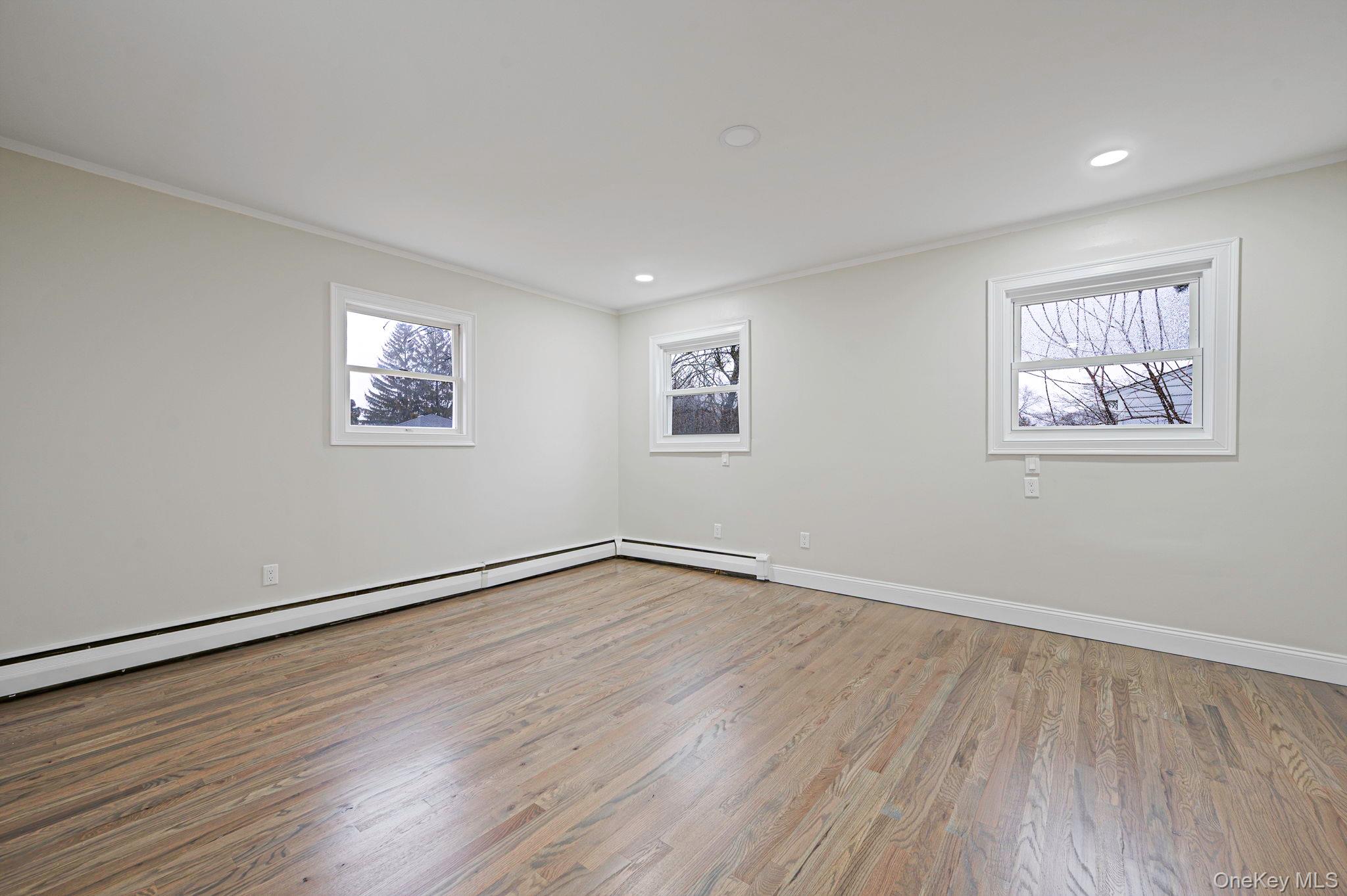 #15 photo, 12 Crabapple Lane, Commack , NY 11725