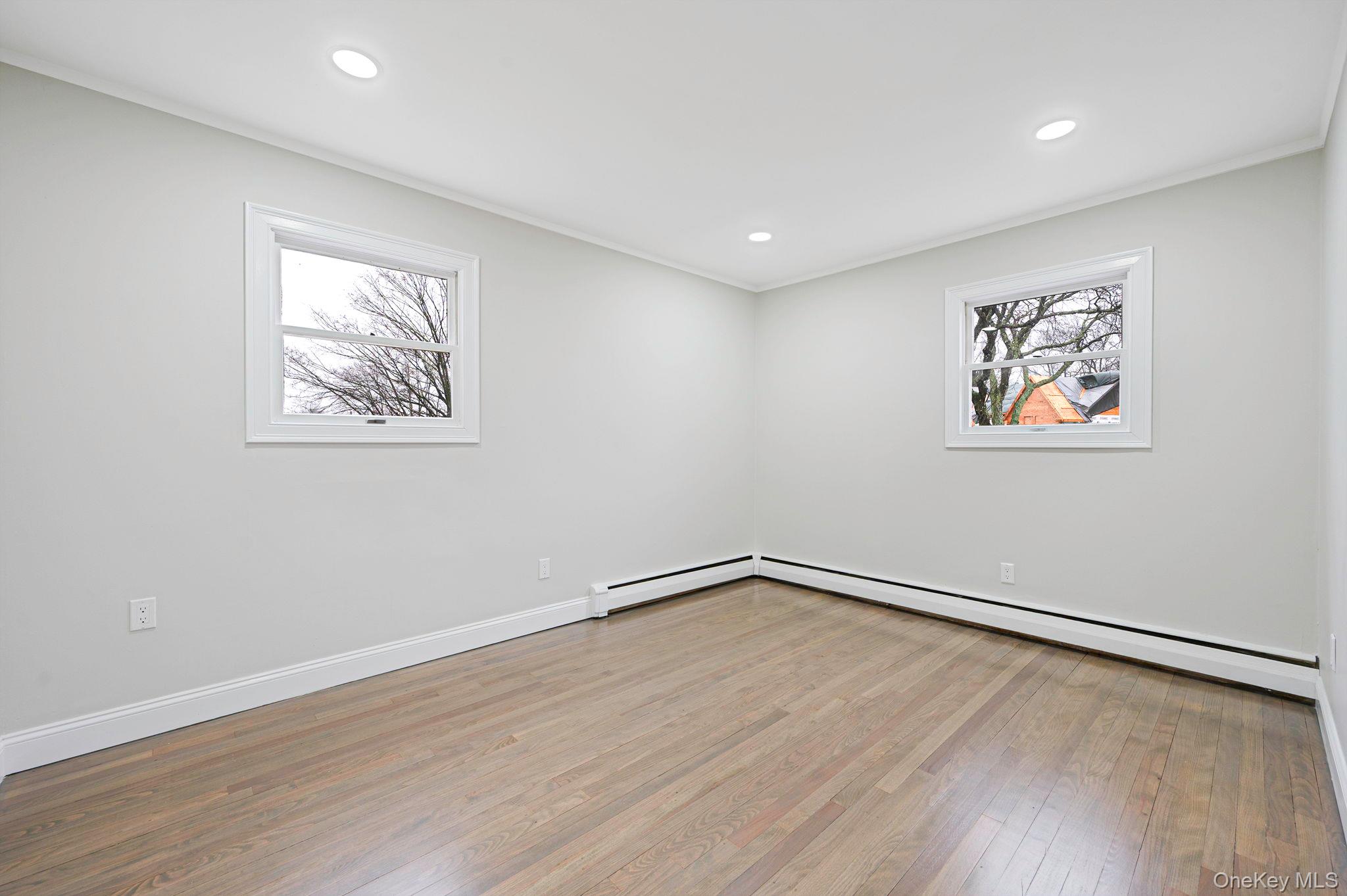 #18 photo, 12 Crabapple Lane, Commack , NY 11725