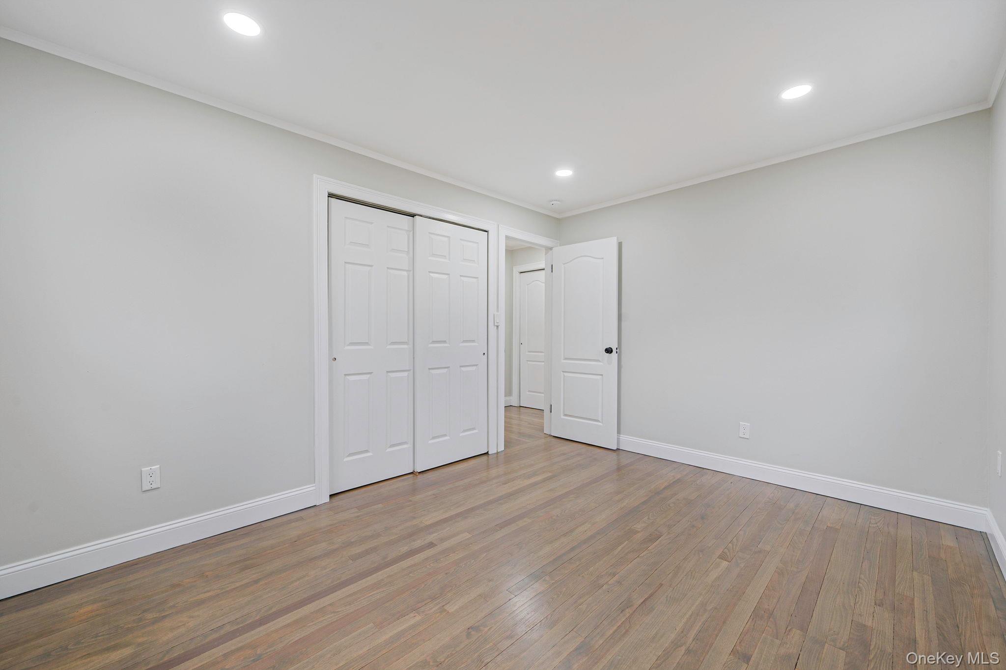 #19 photo, 12 Crabapple Lane, Commack , NY 11725