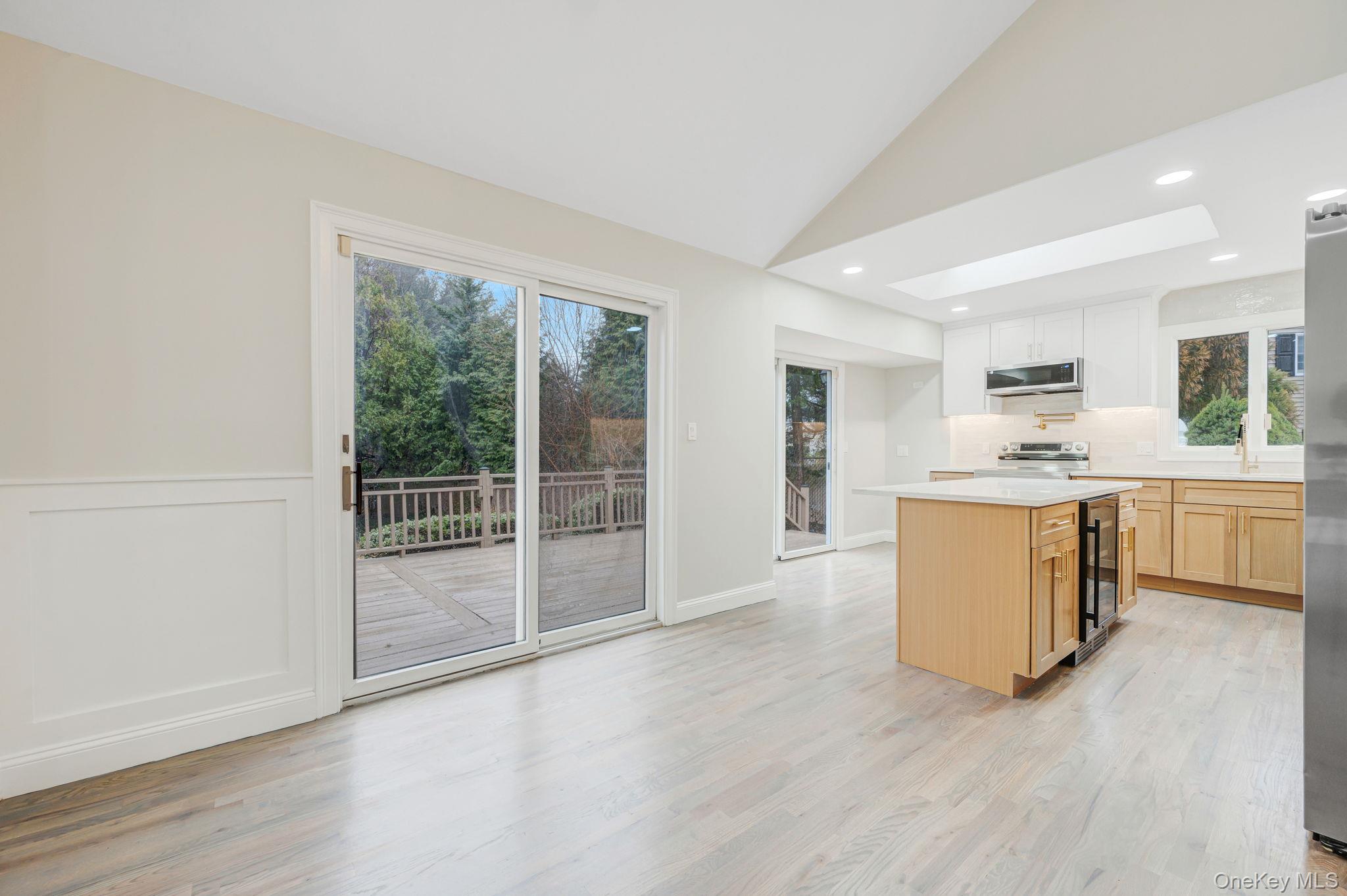 #7 photo, 12 Crabapple Lane, Commack , NY 11725