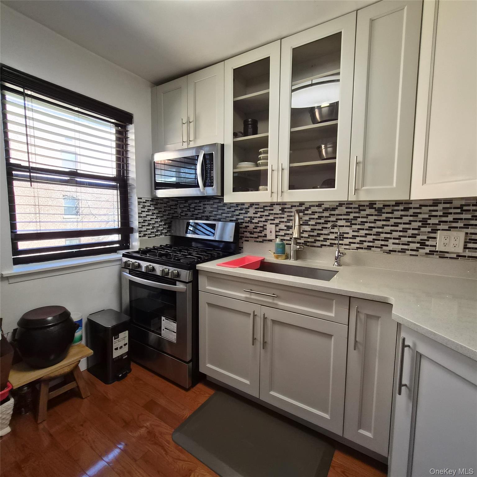 #8 photo, 46-41 215 Street, Bayside , NY 11361