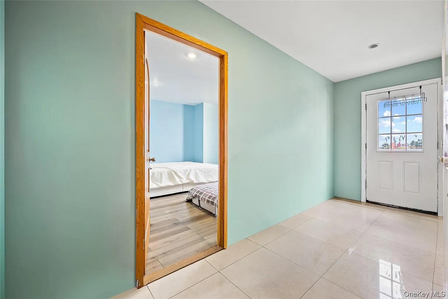 #7 photo, 10607 Northern Boulevard, कोरोना Corona , NY 11368