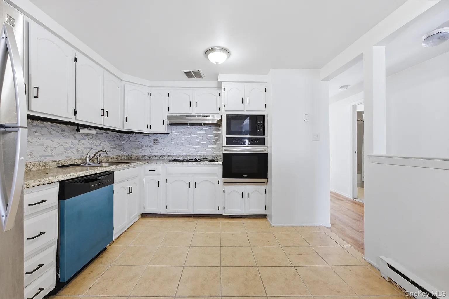 #2 photo, 1327 Bell Boulevard, Bayside , NY 11360