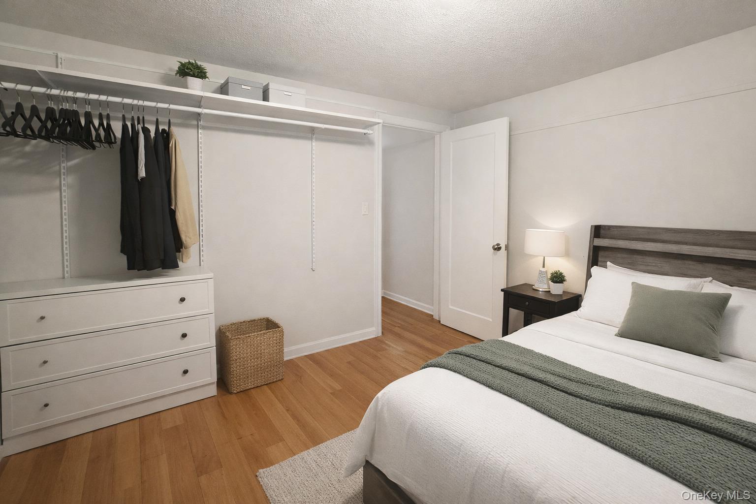 #7 photo, 14 Kenneth Avenue, Huntington , NY 11743