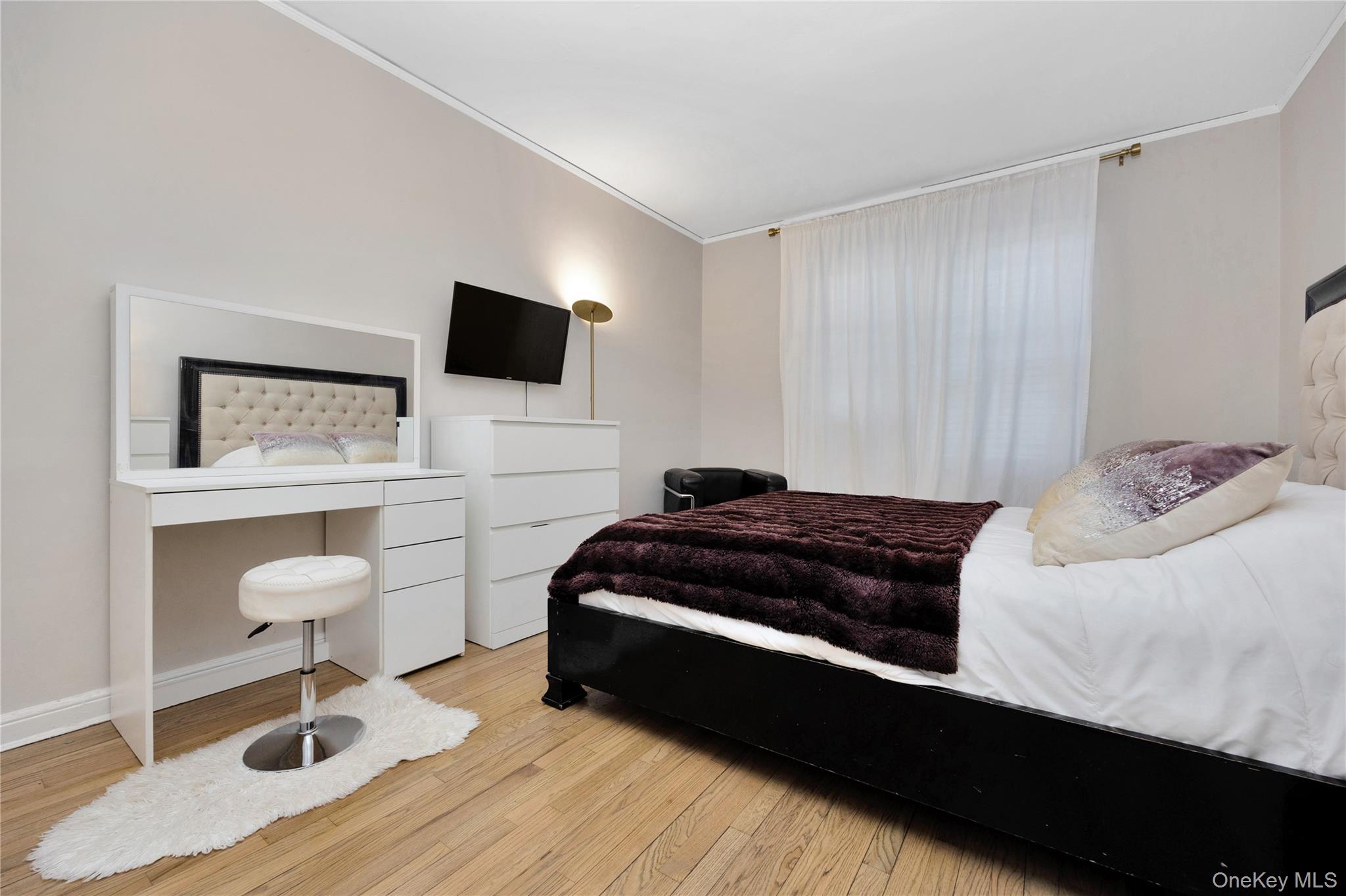 #12 photo, 141-42 78th Road Road, Kew Garden Hills , NY 11367