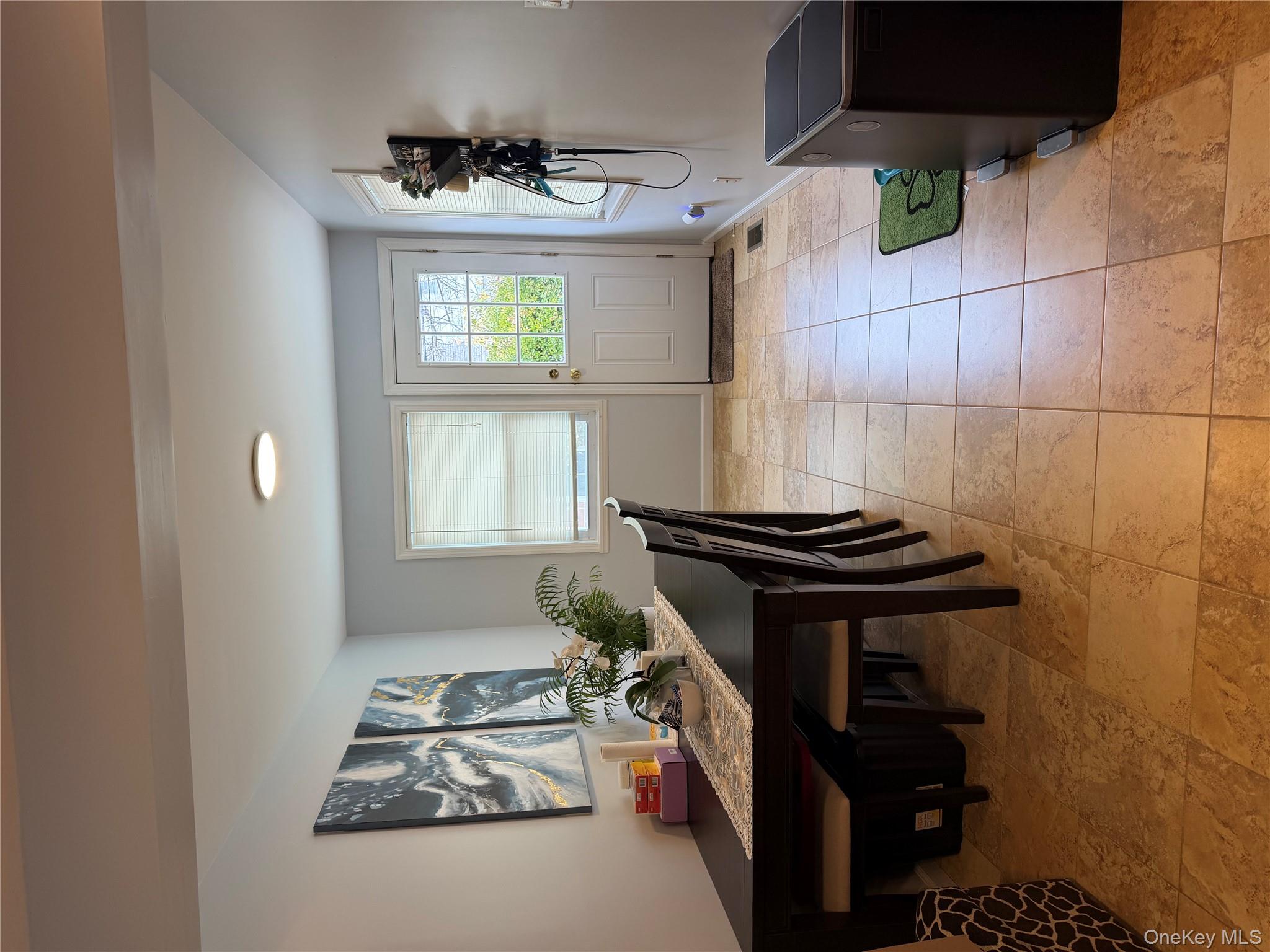 #3 photo, 222 Colonial Avenue, Williston Park , NY 11596