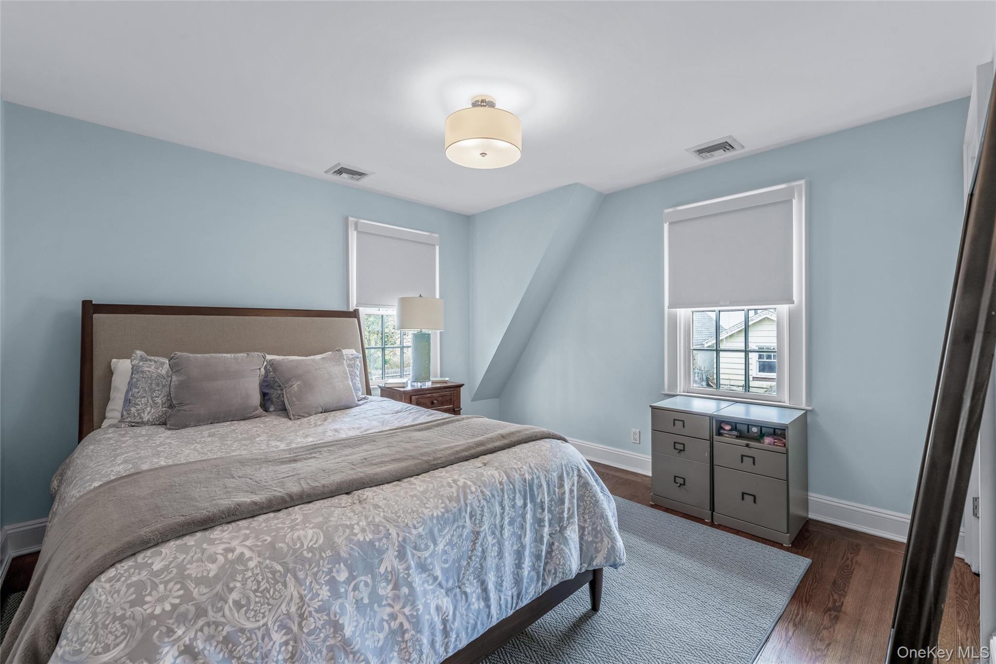 #11 photo, 340 Manor Road, 皇后区 道格拉斯顿 Douglaston , NY 11363