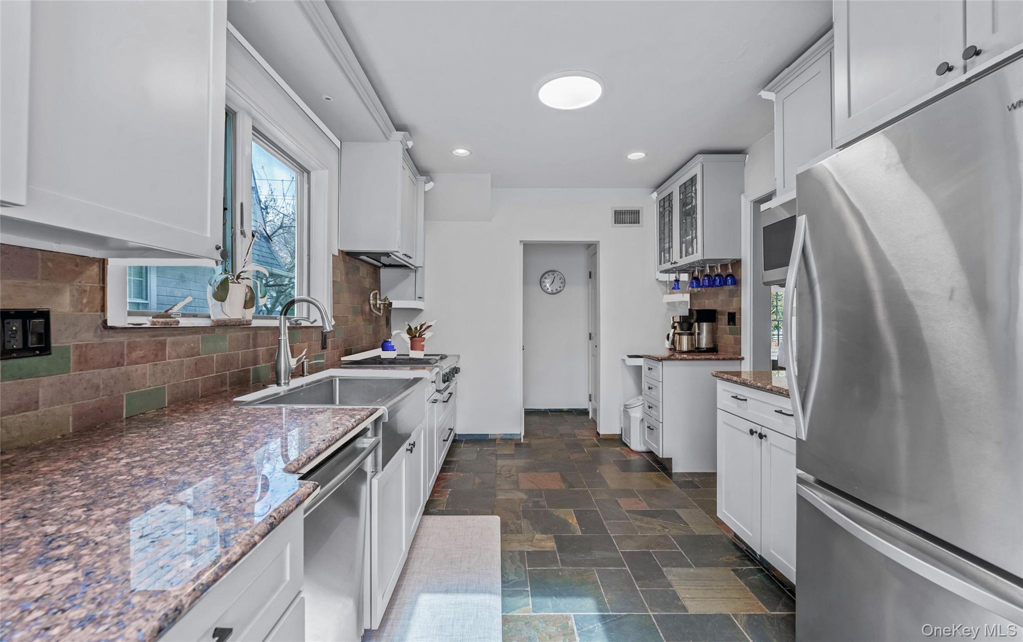 #18 photo, 340 Manor Road, 皇后区 道格拉斯顿 Douglaston , NY 11363