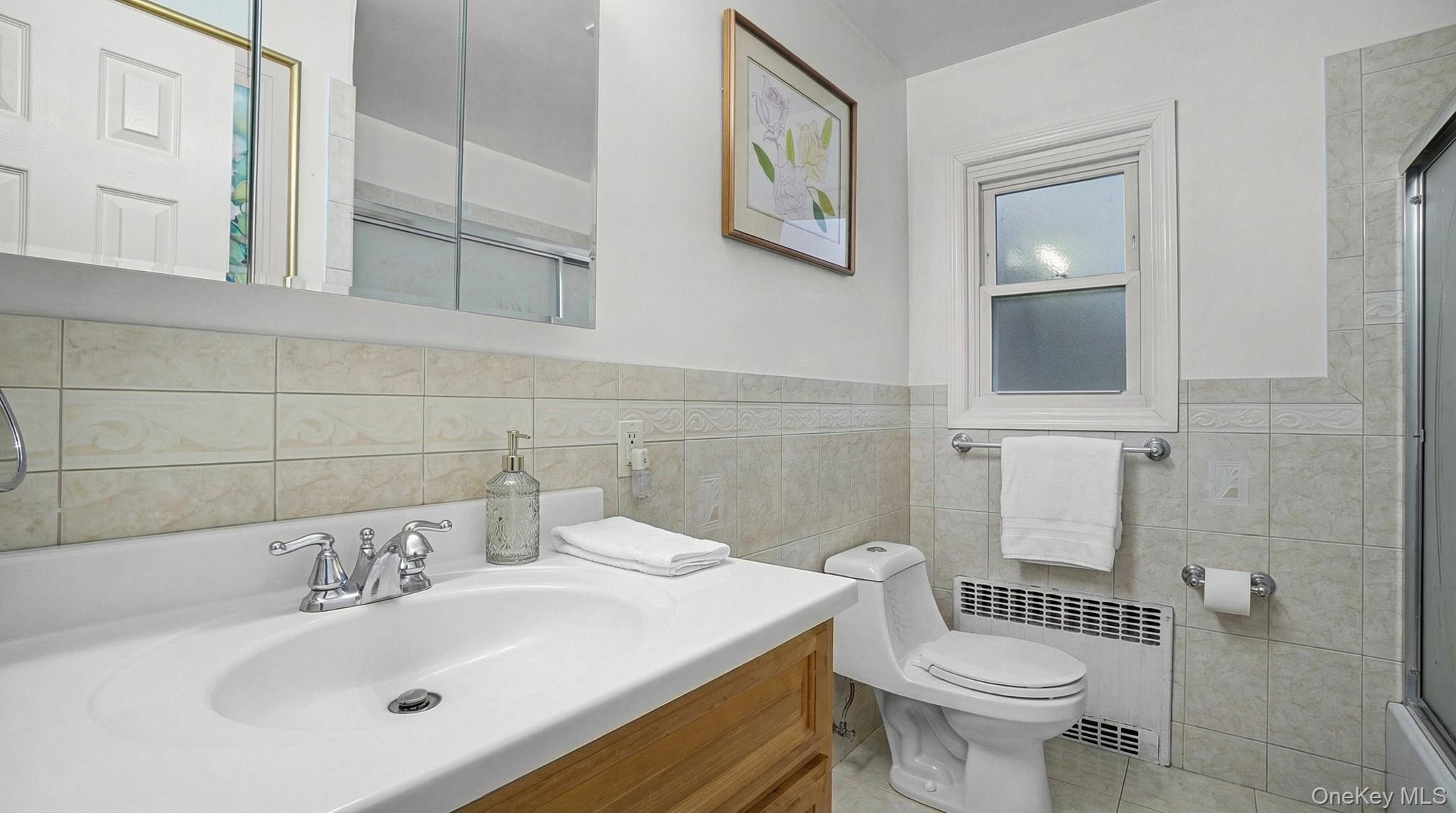 #11 photo, 4 Roosevelt Street, Brentwood , NY 11717