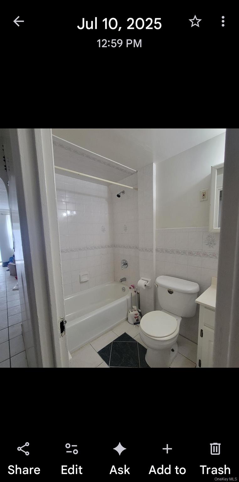 #18 photo, 9310 177th Street, Jamaica , NY 11433