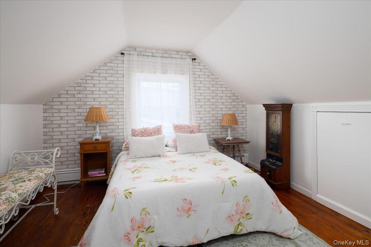 #14 photo, 72 Cleveland Avenue, Massapequa , NY 11758