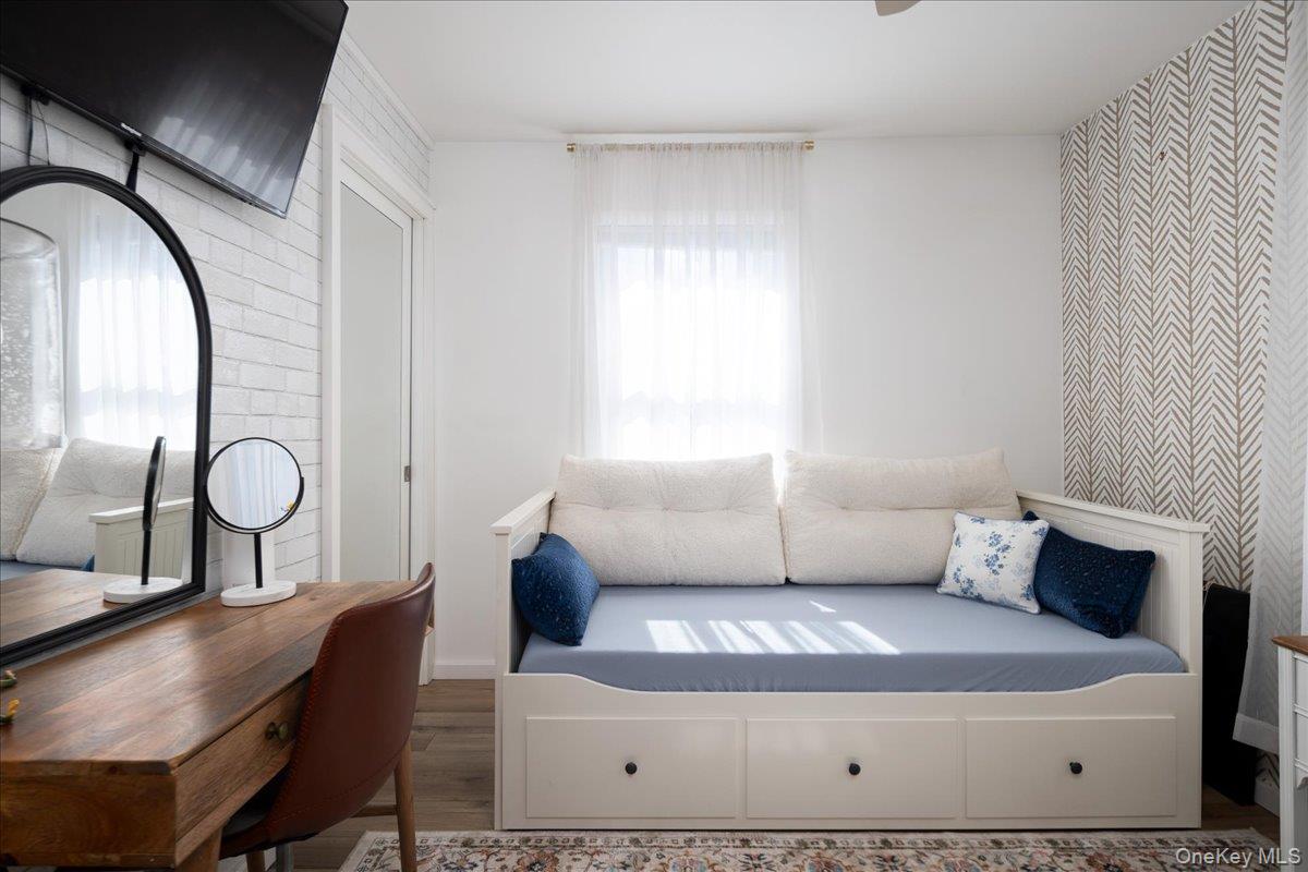 #19 photo, 72 Cleveland Avenue, Massapequa , NY 11758