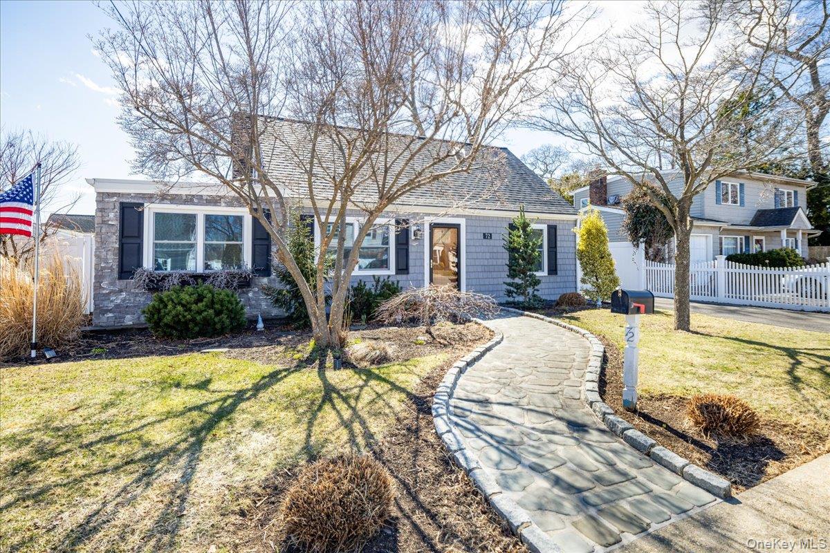 #2 photo, 72 Cleveland Avenue, Massapequa , NY 11758