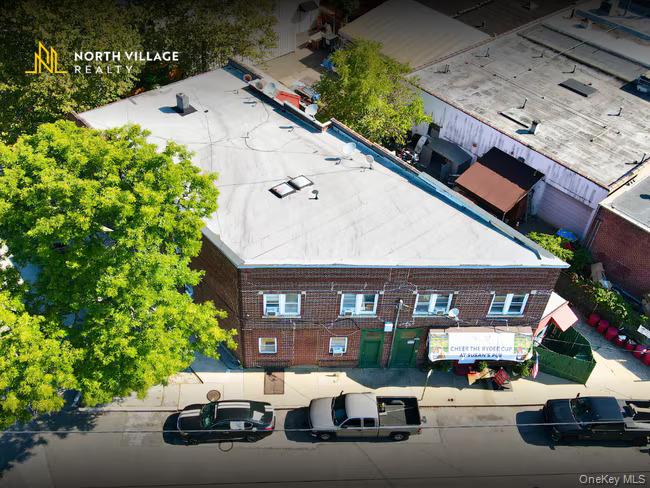 #1 photo, 10 Railroad Avenue, Bethpage , NY 11714