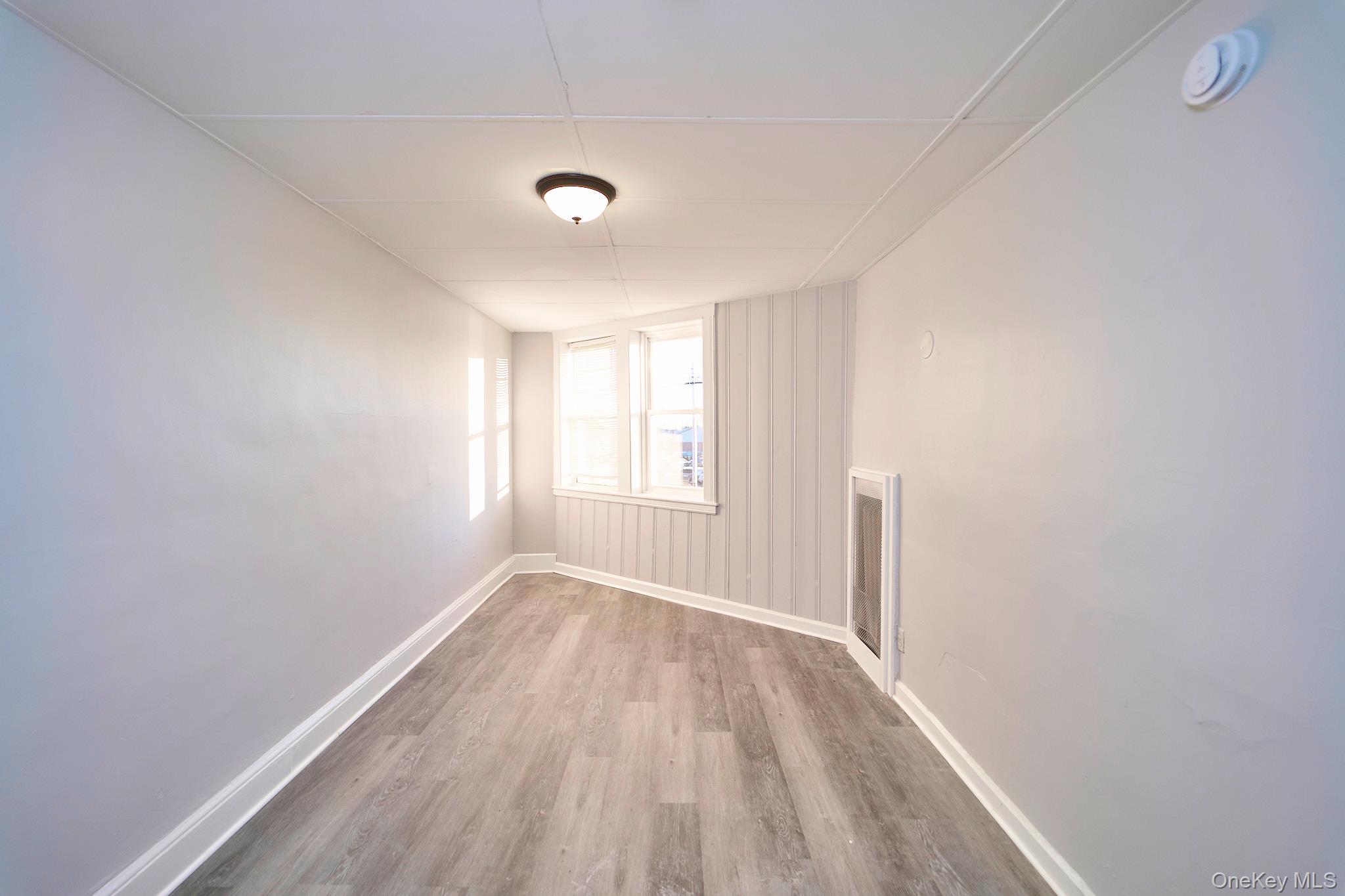 #7 photo, 10 Railroad Avenue, Bethpage , NY 11714