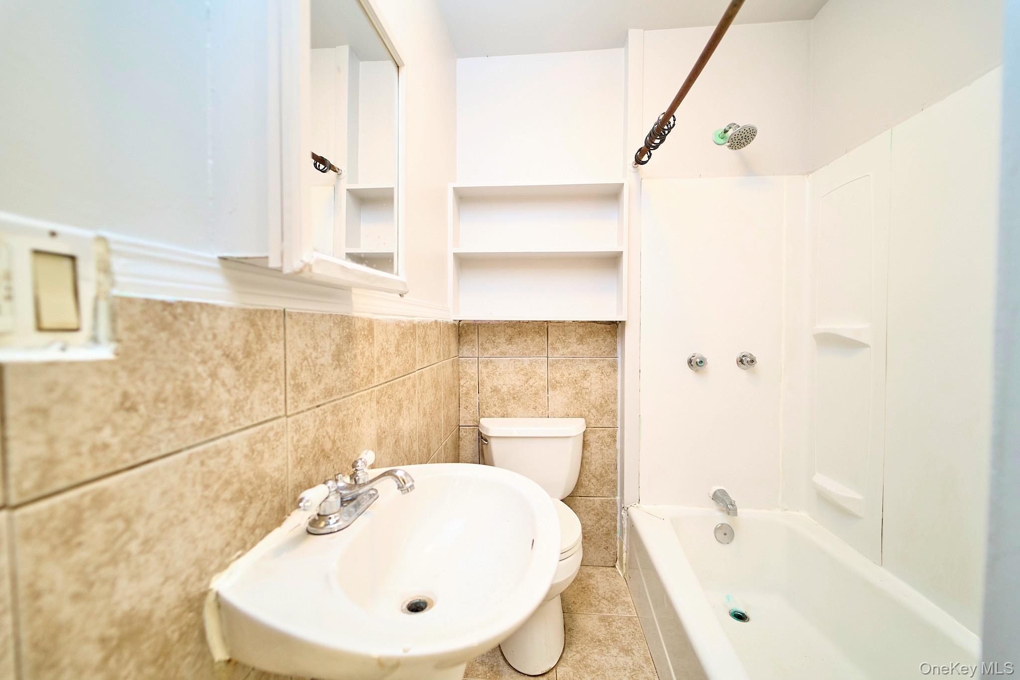 #8 photo, 10 Railroad Avenue, Bethpage , NY 11714