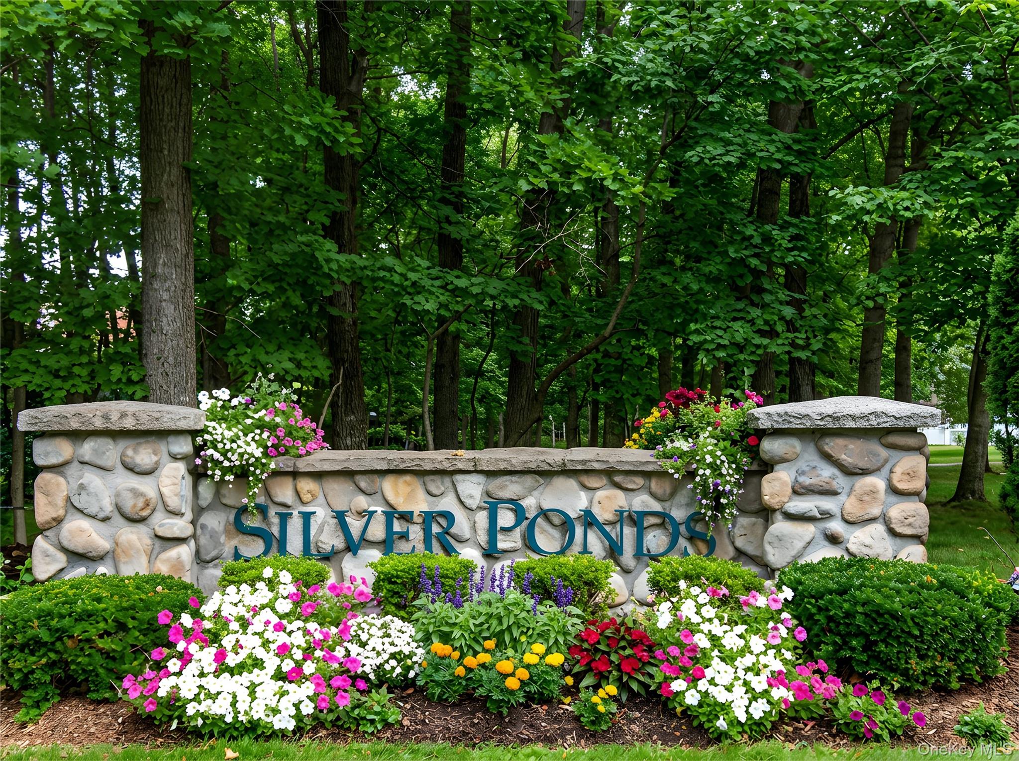 #2 photo, 359 Colonial Circle, מחוז סאפוק Manorville , NY 11949