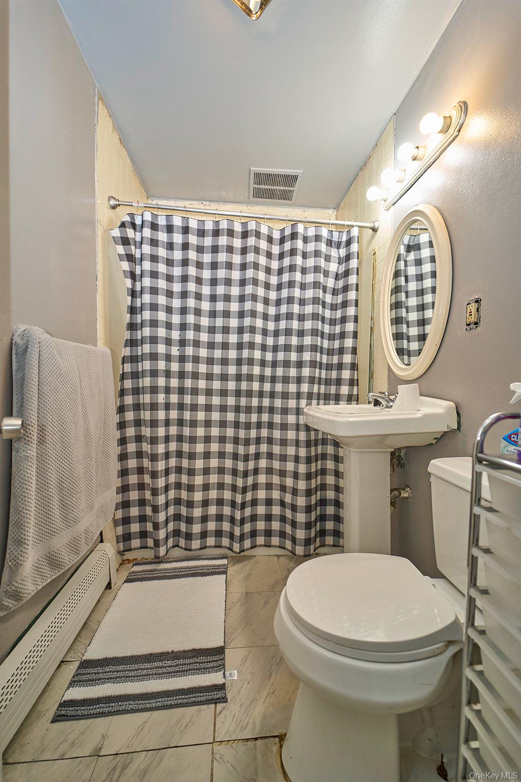 #10 photo, 50 Tower Lane, Levittown , NY 11756