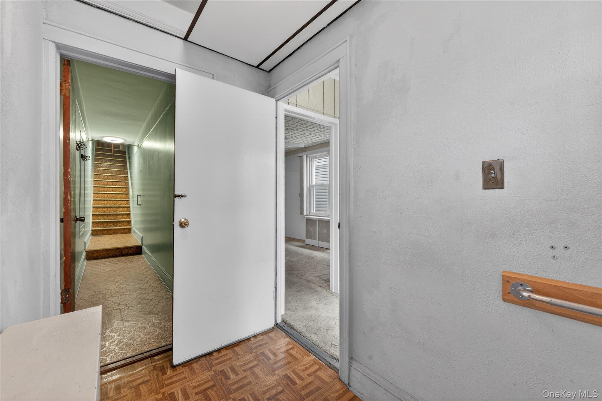 #11 photo, 10115 111th Street, קווינס Richmond Hill , NY 11419