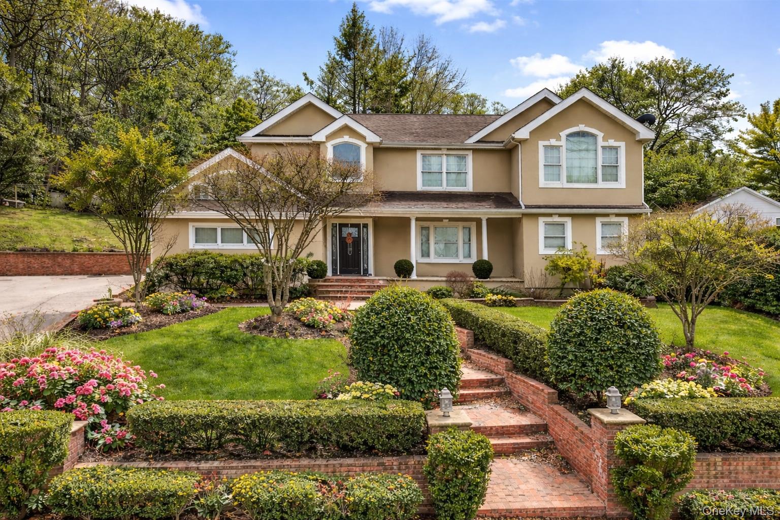 #1 photo, 4 2nd Street, מחוז נסאו Woodbury , NY 11797